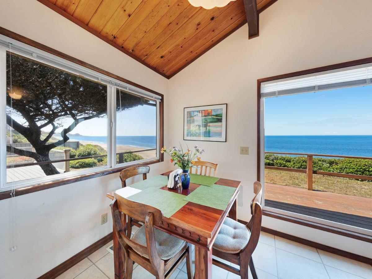 Ocean Waves Villa Gleneden Beach Exterior photo
